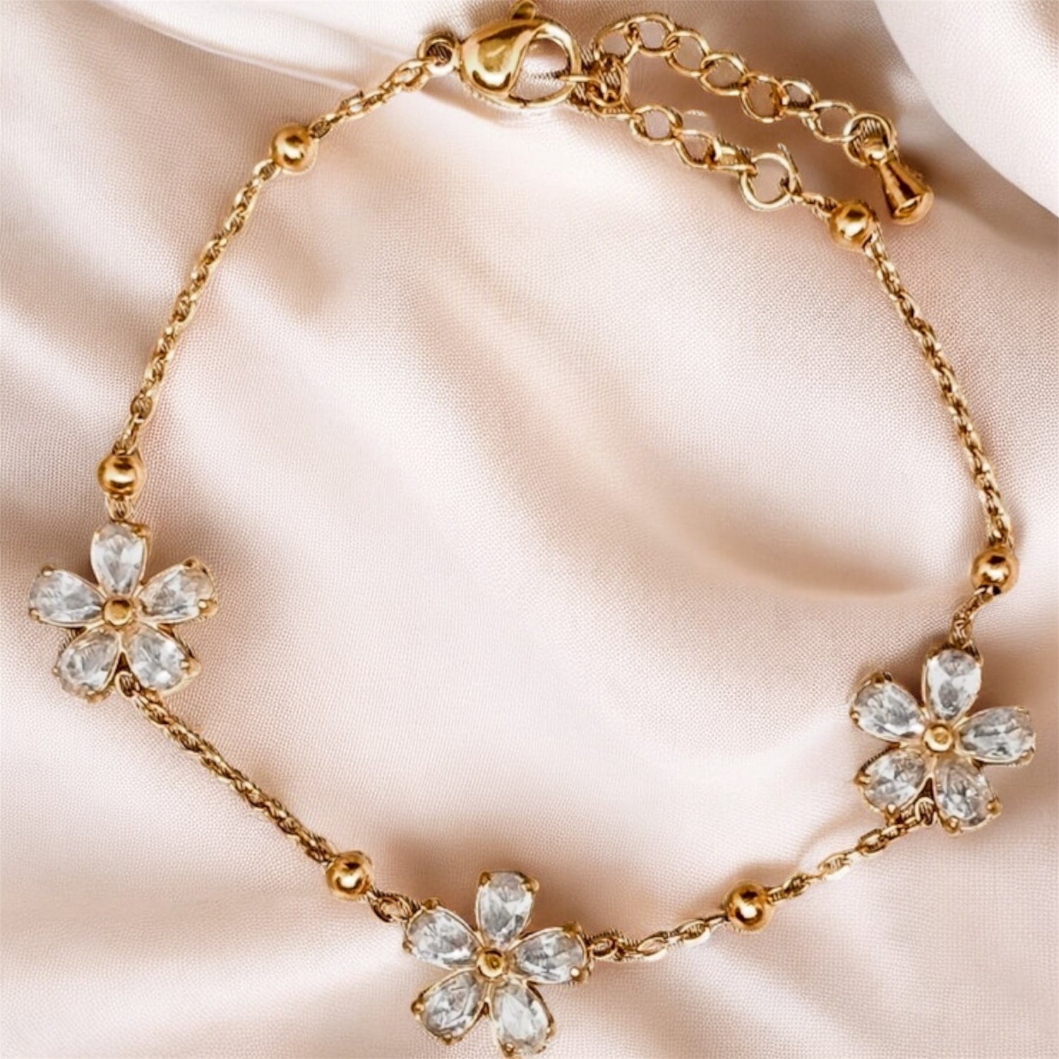 Bracelet fleurs strass